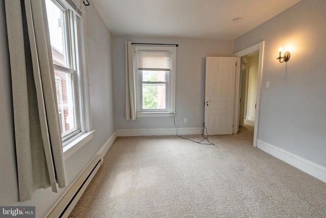 551 MAIN ST, Pennsburg, PA 18073