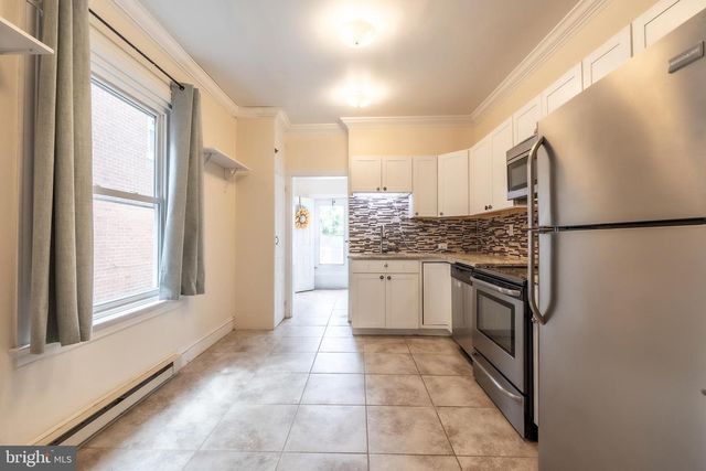 551 MAIN ST, Pennsburg, PA 18073