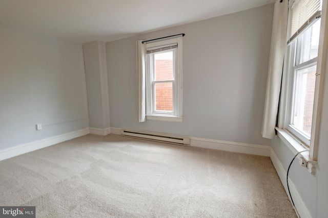 551 MAIN ST, Pennsburg, PA 18073