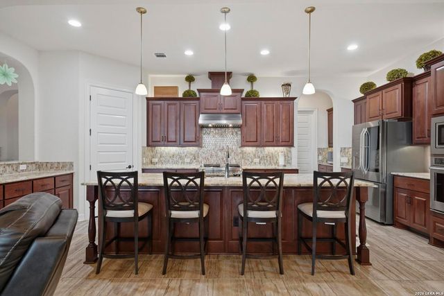 19506 Cresta Alto, San Antonio, TX 78256