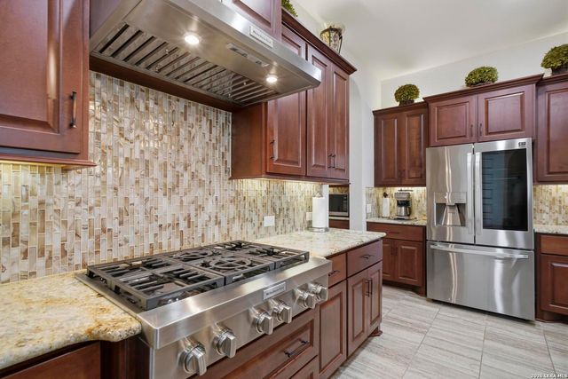 19506 Cresta Alto, San Antonio, TX 78256