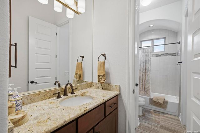 19506 Cresta Alto, San Antonio, TX 78256