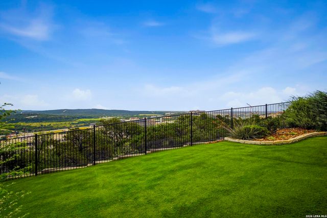 19506 Cresta Alto, San Antonio, TX 78256