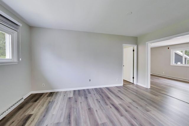 714 W Memorial Road, Bensenville, IL 60106