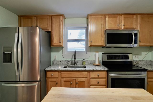 27 Turner St 1, Salem, MA 01970