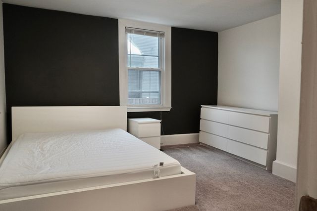 27 Turner St 1, Salem, MA 01970