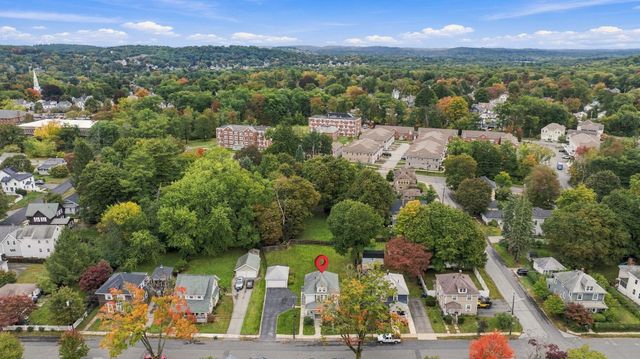 76 Haseltine St, Haverhill, MA 01835