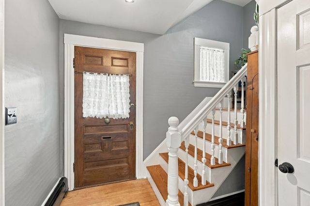 76 Haseltine St, Haverhill, MA 01835