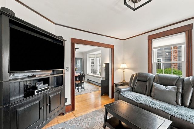 76 Haseltine St, Haverhill, MA 01835
