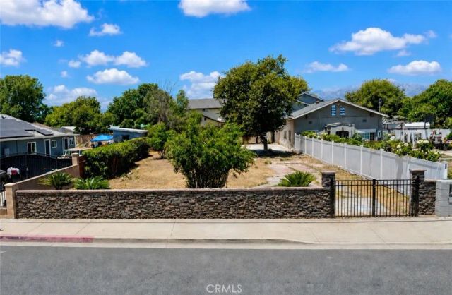 949 W Grand Ave, Pomona, CA 91766