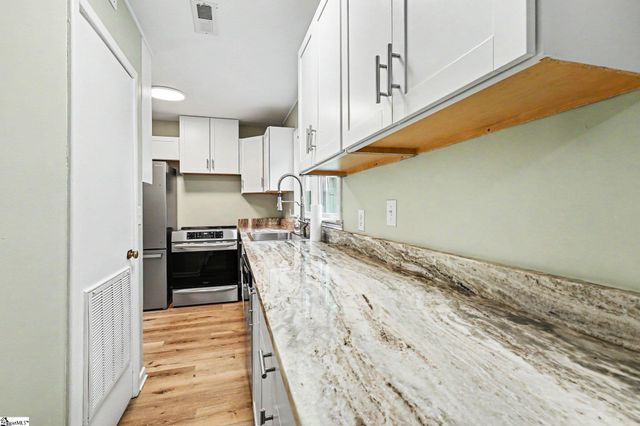 931 Windy Court, Spartanburg, SC 29301