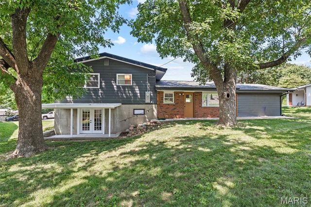 1112 Trieste Drive, St Louis, MO 63146