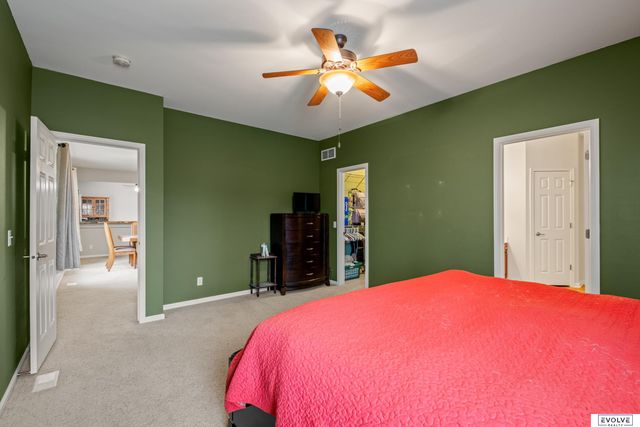 8520 S 159th Street, Omaha, NE 68136