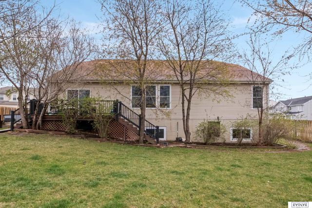 8520 S 159th Street, Omaha, NE 68136