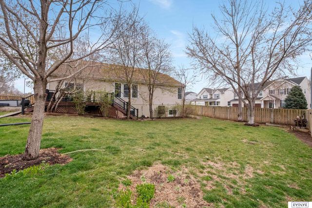 8520 S 159th Street, Omaha, NE 68136