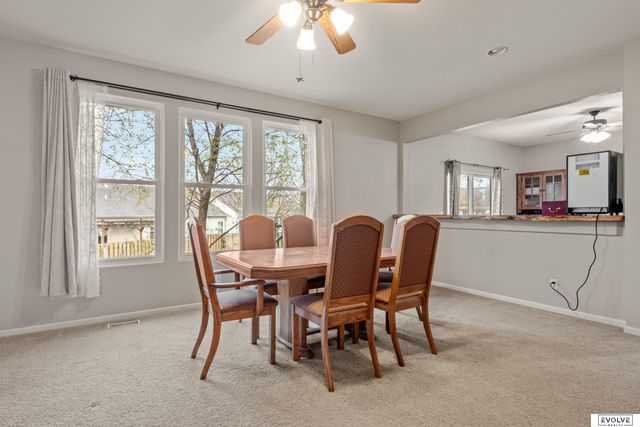 8520 S 159th Street, Omaha, NE 68136