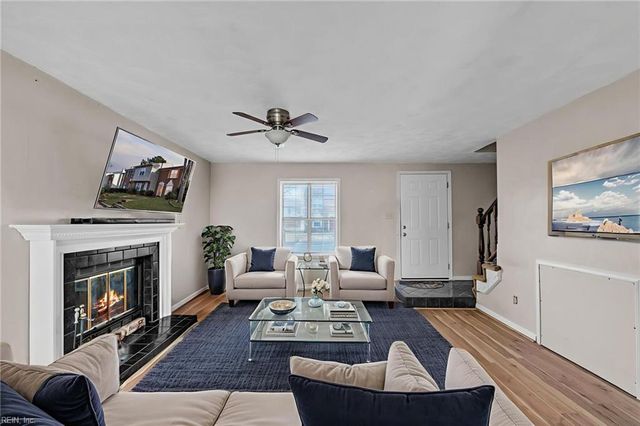 943 Still Harbor CIR, Chesapeake, VA 23320