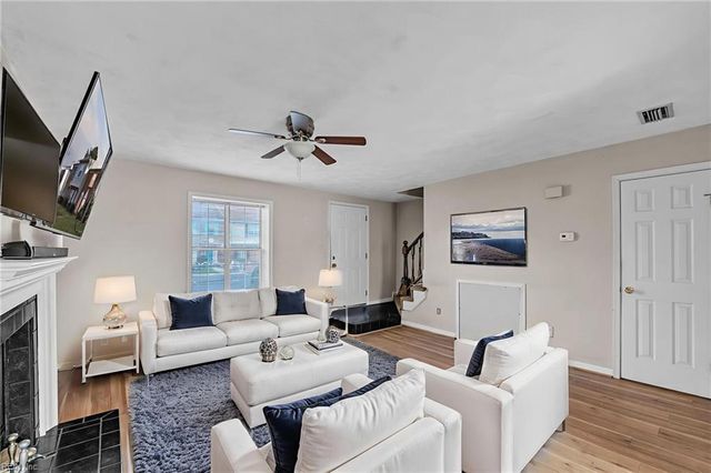 943 Still Harbor CIR, Chesapeake, VA 23320