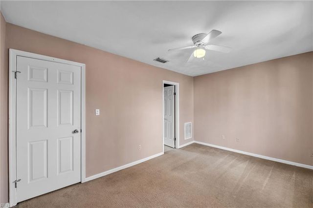 943 Still Harbor CIR, Chesapeake, VA 23320