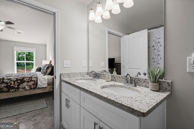 238 Dove Place, Social Circle, GA 30025