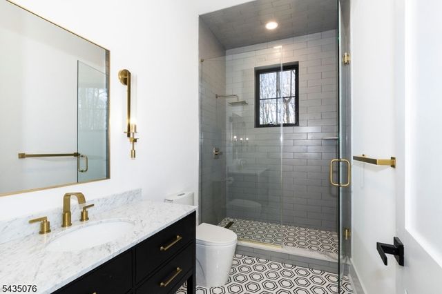 264 Ridge Rd, Watchung Boro, NJ 07069