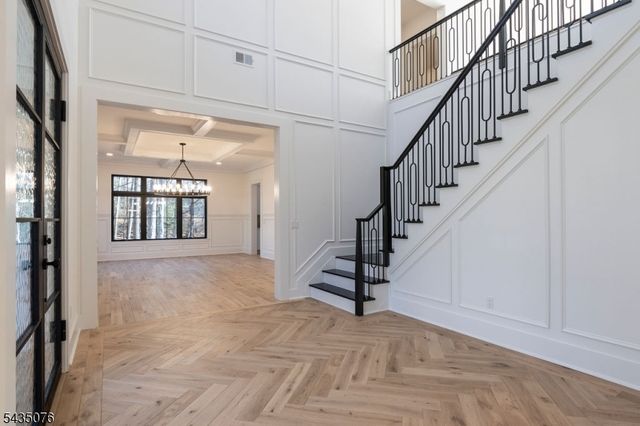 264 Ridge Rd, Watchung Boro, NJ 07069