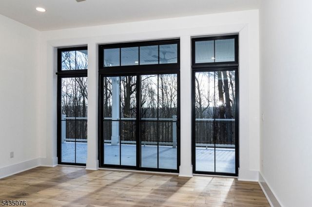 264 Ridge Rd, Watchung Boro, NJ 07069