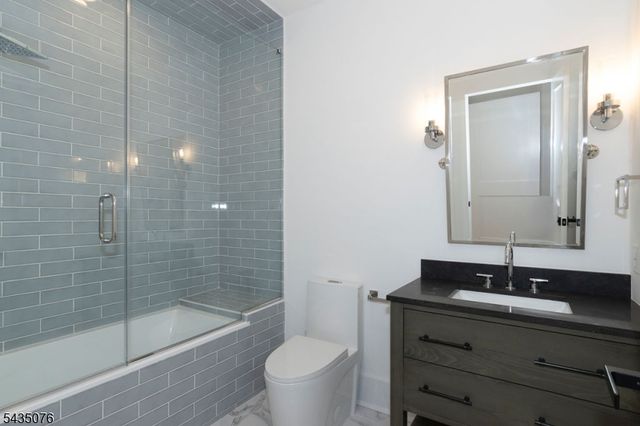264 Ridge Rd, Watchung Boro, NJ 07069