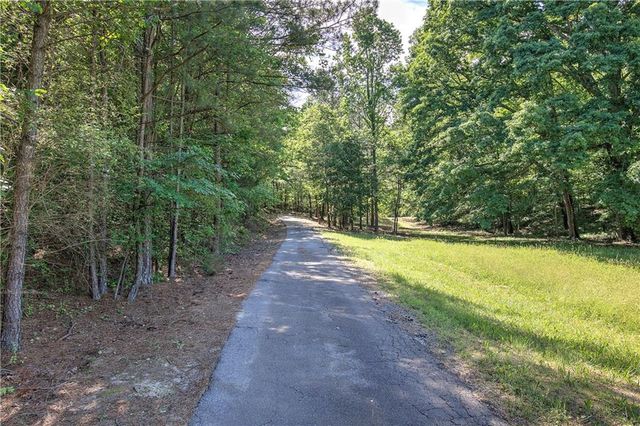 260 Road 2 South SW, Cartersville, GA 30120