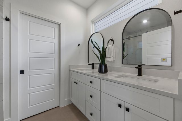 911 Calle Limon 1, Austin, TX 78702