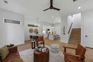 911 Calle Limon 1, Austin, TX 78702