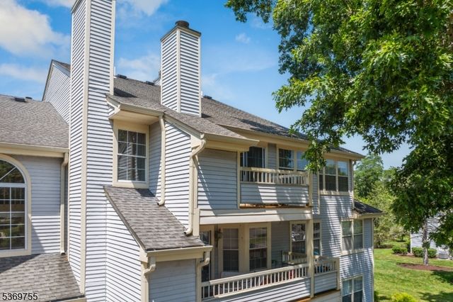 306 Trinity Ct 12, West Windsor Twp., NJ 08540