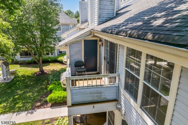 306 Trinity Ct 12, West Windsor Twp., NJ 08540
