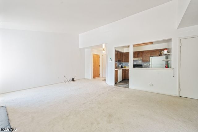306 Trinity Ct 12, West Windsor Twp., NJ 08540