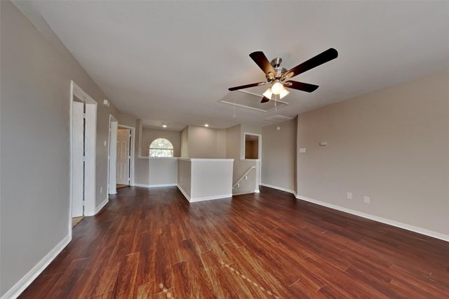 32126 Willow Creek Park, Conroe, TX 77385