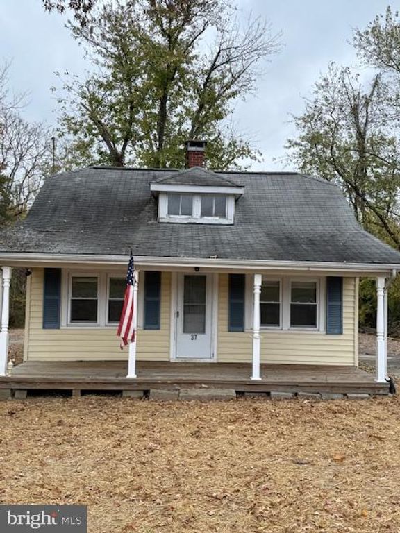 37 FERRY RD, Fredericksburg, VA 22405