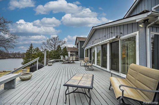 3453 Ormond Road, White Lake Charter Township, MI 48383