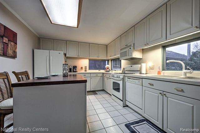 3453 Ormond Road, White Lake Charter Township, MI 48383