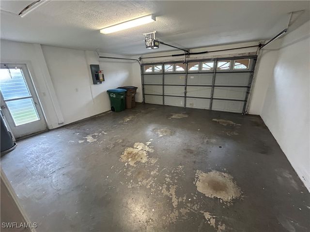 3705 SE 4th AVE, Cape Coral, FL 33904