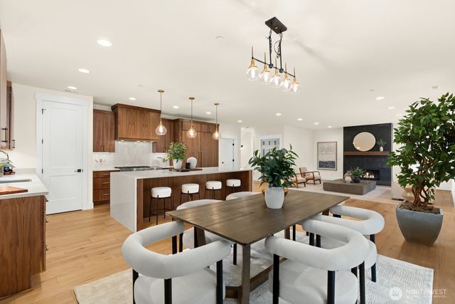 815 130th Avenue, Bellevue, WA 98005