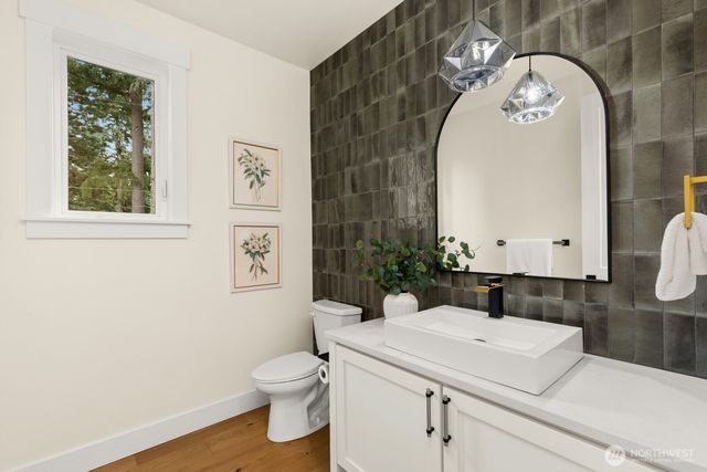 815 130th Avenue, Bellevue, WA 98005