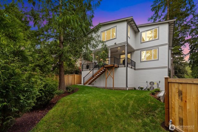 815 130th Avenue, Bellevue, WA 98005