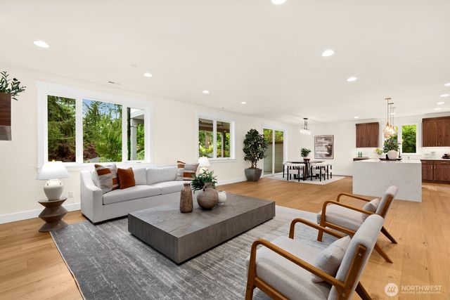 815 130th Avenue, Bellevue, WA 98005