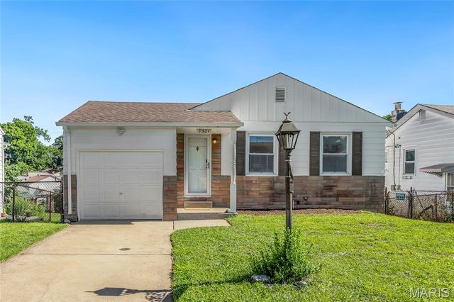 9521 Upland Drive, Affton, MO 63123