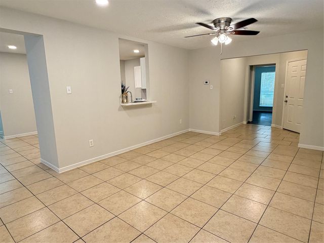 5239 Sugar Bush Drive, Houston, TX 77048