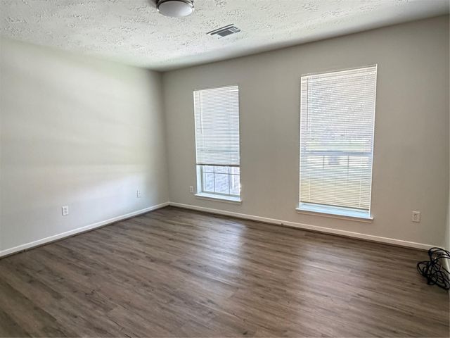 5239 Sugar Bush Drive, Houston, TX 77048