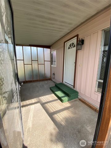 1342 Alonda Lane NE, Olympia, WA 98516