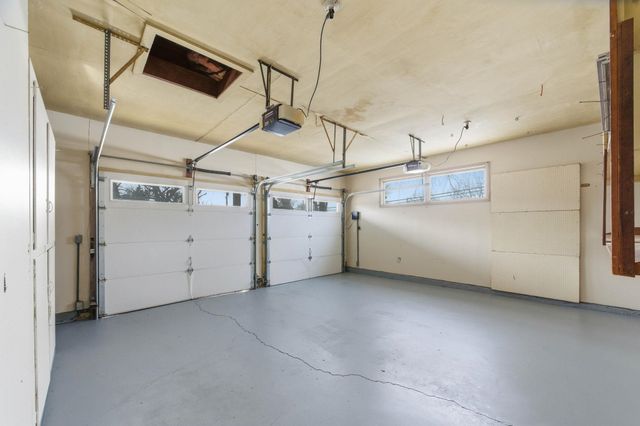 2434 N Coolidge, Wichita, KS 67204