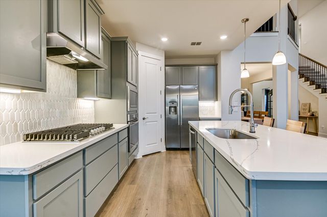 1166 Sage Thrasher CIR, Dripping Springs, TX 78620