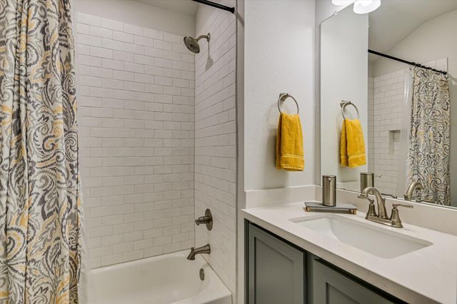 1166 Sage Thrasher CIR, Dripping Springs, TX 78620